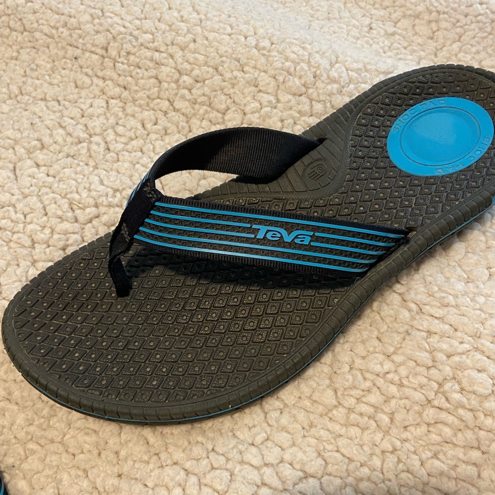 Teva guide flip, mens US11, EU 44.5, stout, supportive, great used condition